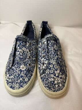 Sperry Women’s Navy and White Floral Slip-On Sneakers